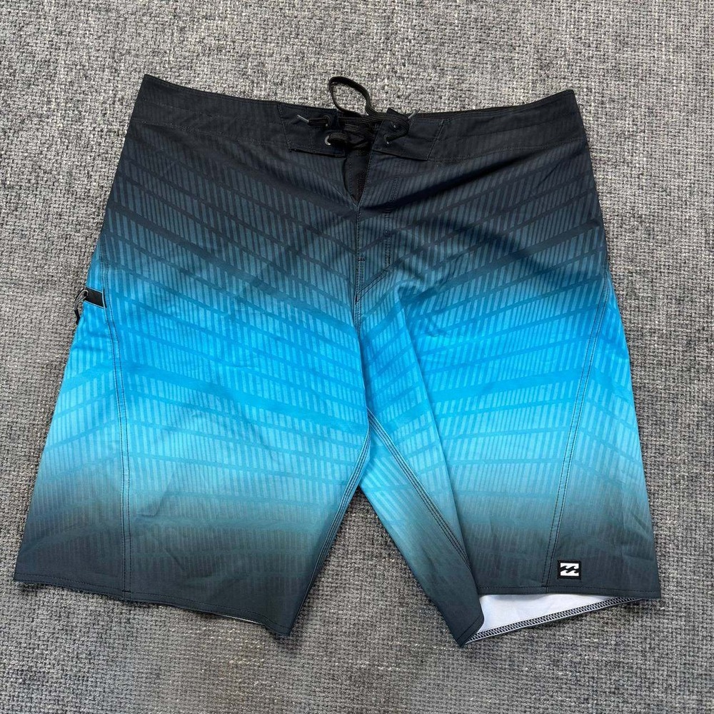 Billabong Board Shorts Mens 33 Blue Black Gradient Geometric‎ Surf Trunks